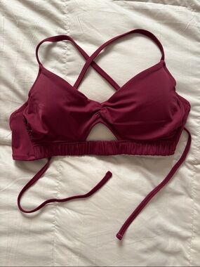 Shade & Shore Burgundy Crisscross Bikini Top 34B Small/Medium